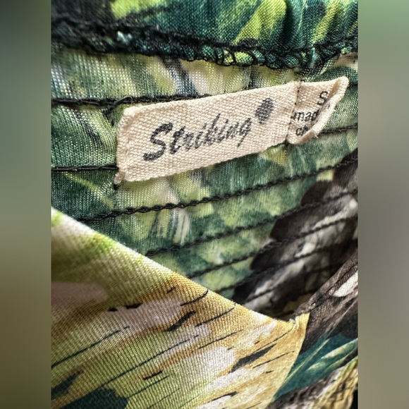 Ladies Dress - Picture 4 of 7